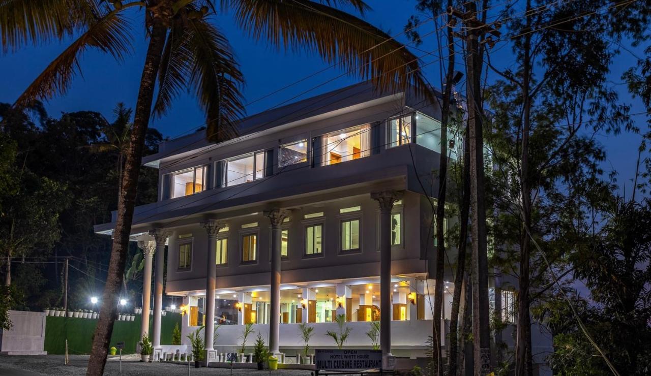 Hotel White House, Munnar Bagian luar foto